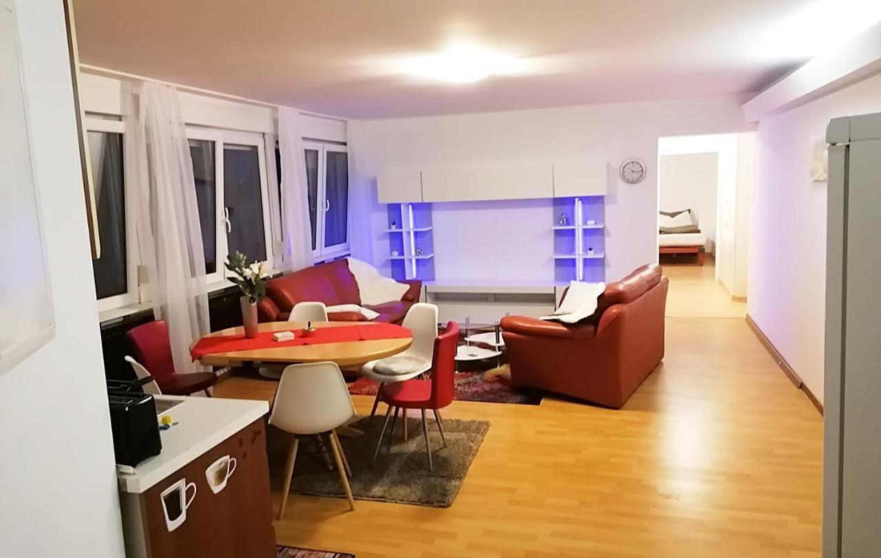 Gemuetliche Apartments In Niederdorfelden Eksteriør bilde