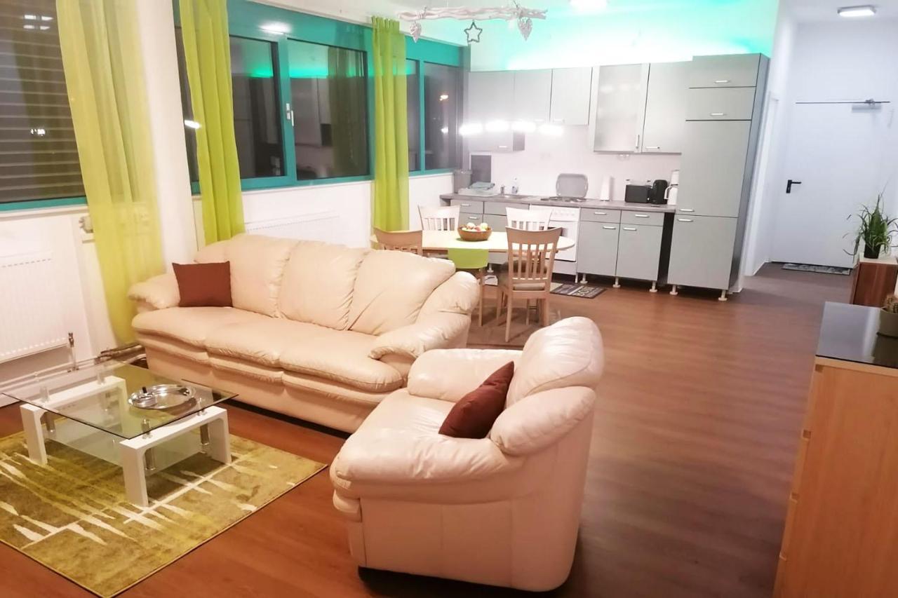 Gemuetliche Apartments In Niederdorfelden Eksteriør bilde