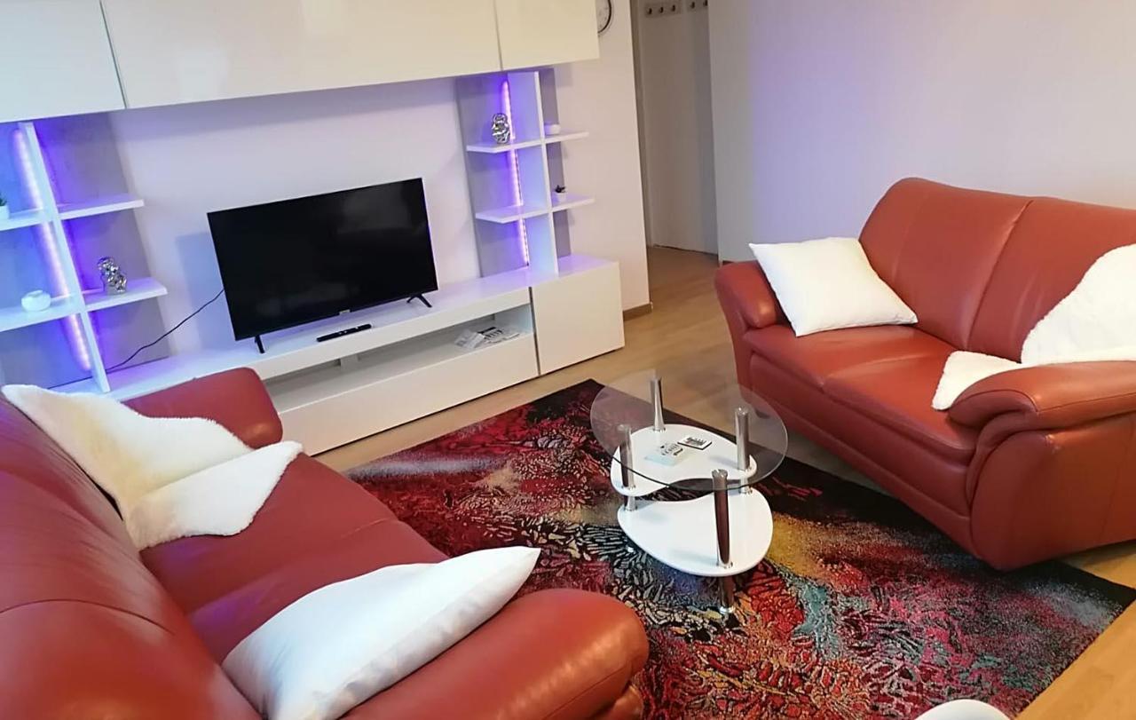 Gemuetliche Apartments In Niederdorfelden Eksteriør bilde