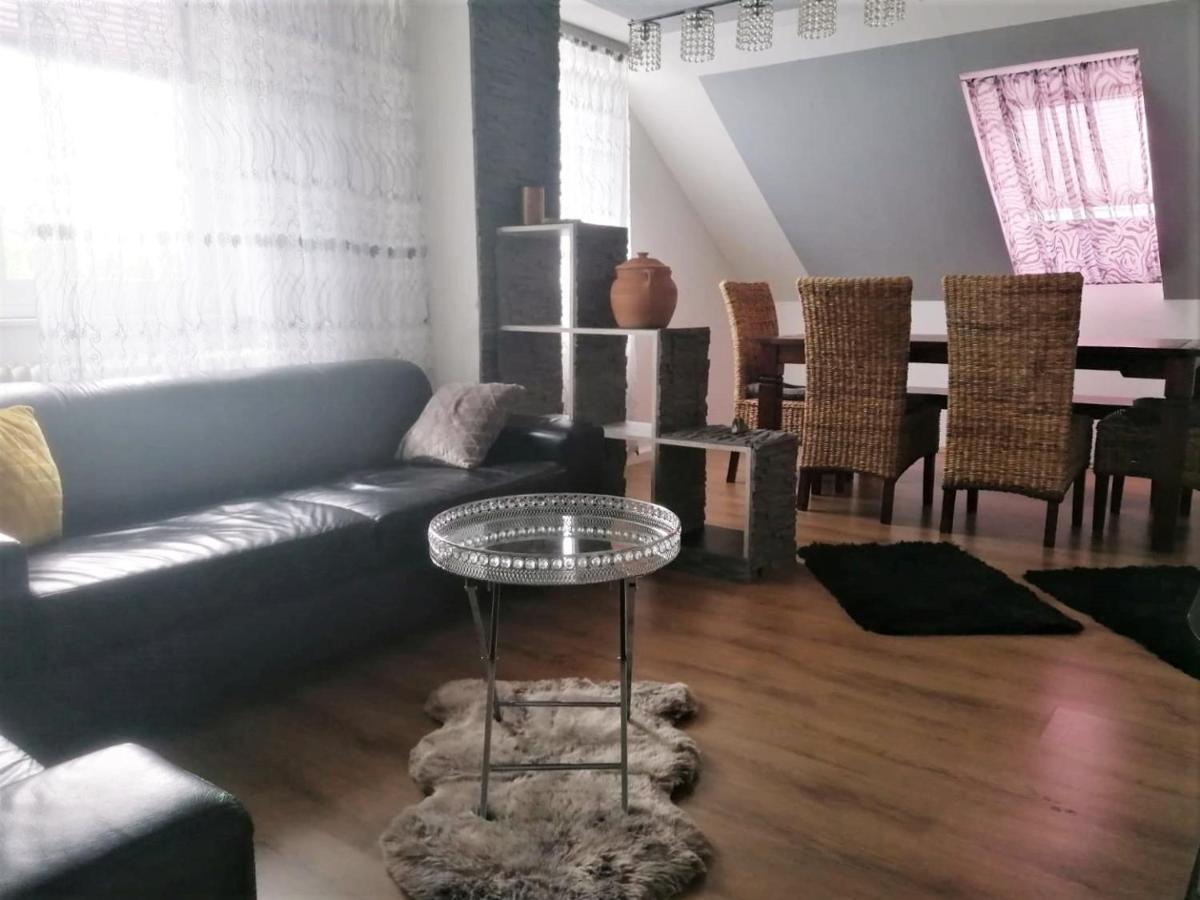 Gemuetliche Apartments In Niederdorfelden Eksteriør bilde