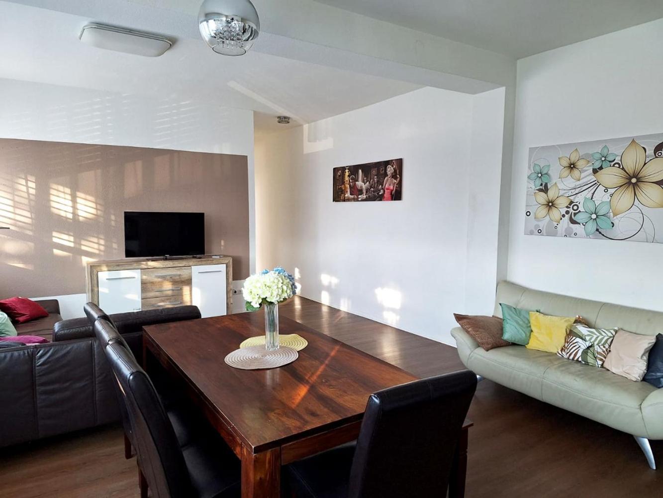 Gemuetliche Apartments In Niederdorfelden Eksteriør bilde